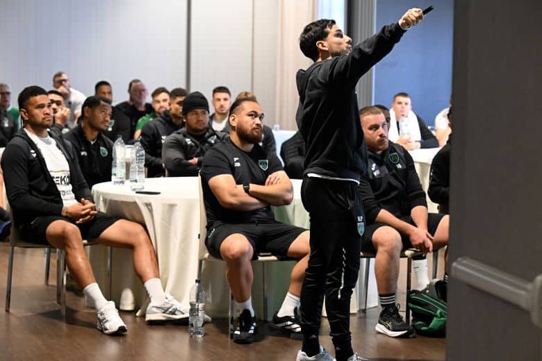 discover the montauban vs pau match featuring the iconic lanne-petit coaching legacy, showcasing standout strategies and memorable moments in french rugby history.